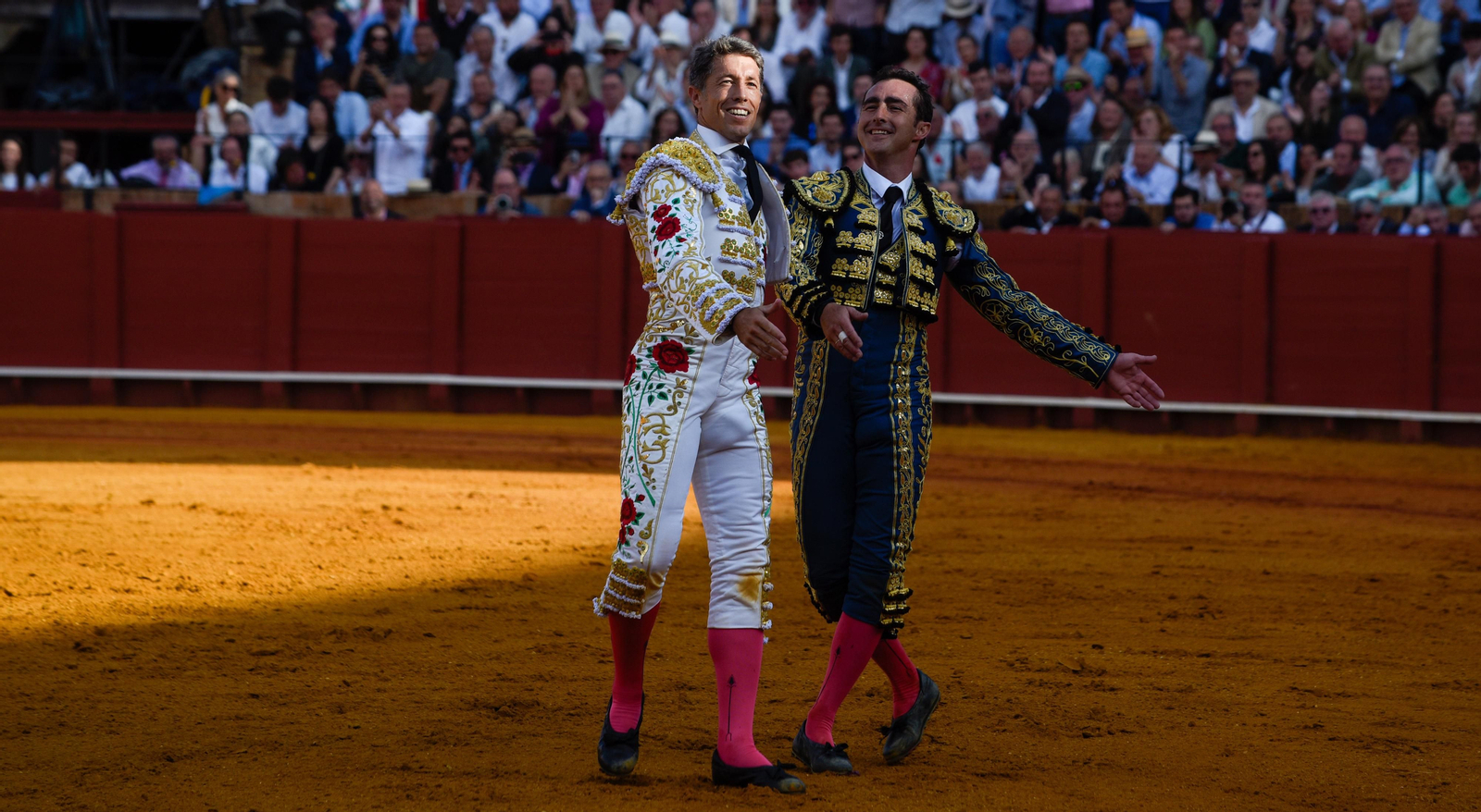 Las imágenes de la corrida de toros de El Fandi, Manuel Escribano y Esaú Fernández