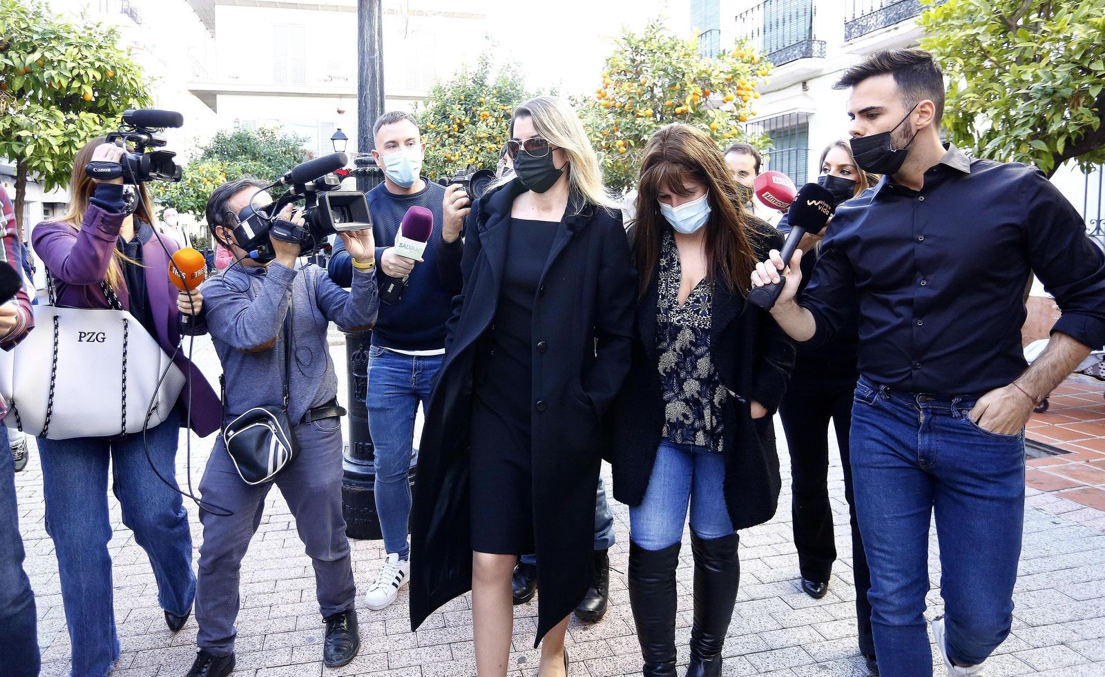 La despedida de Marbella a Manolo Santana, en imágenes