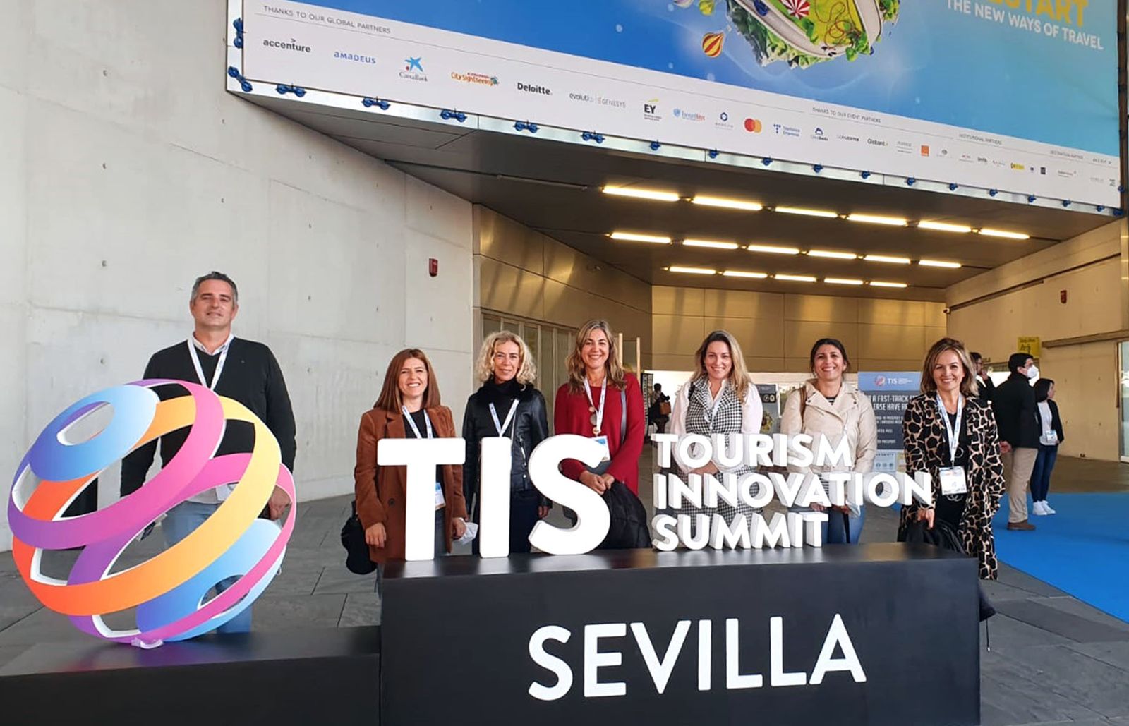La delegación en la Tourism Innovation Summit de Sevilla.