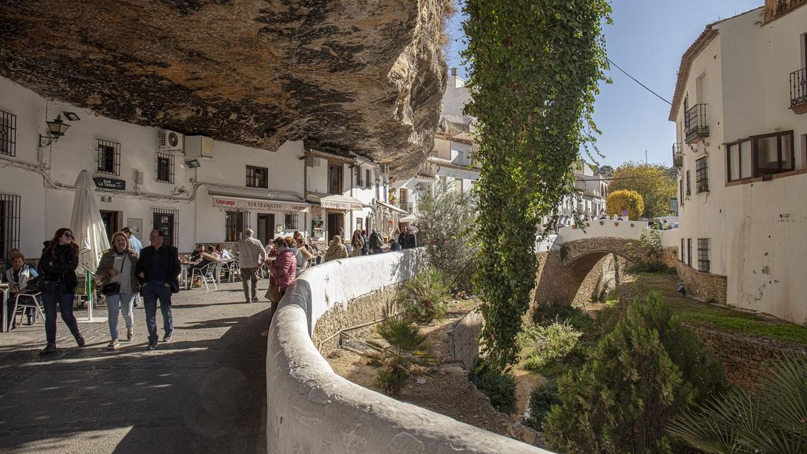 Setenil de las Bodegas