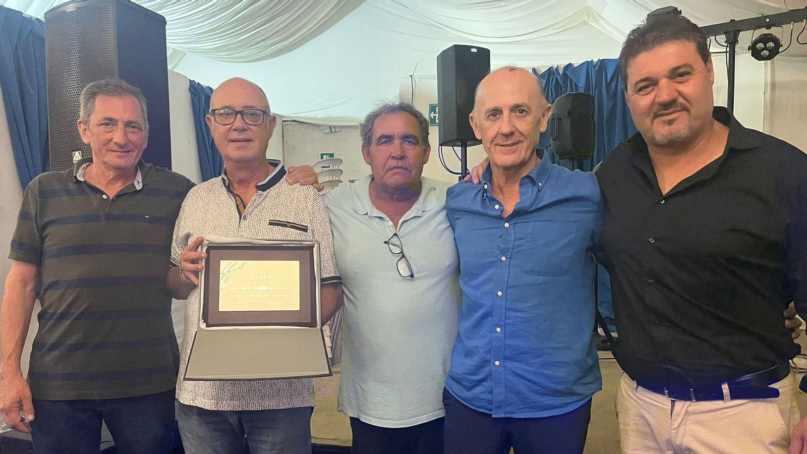 El reconocimiento de la Noche Balona a la Peña Balona.