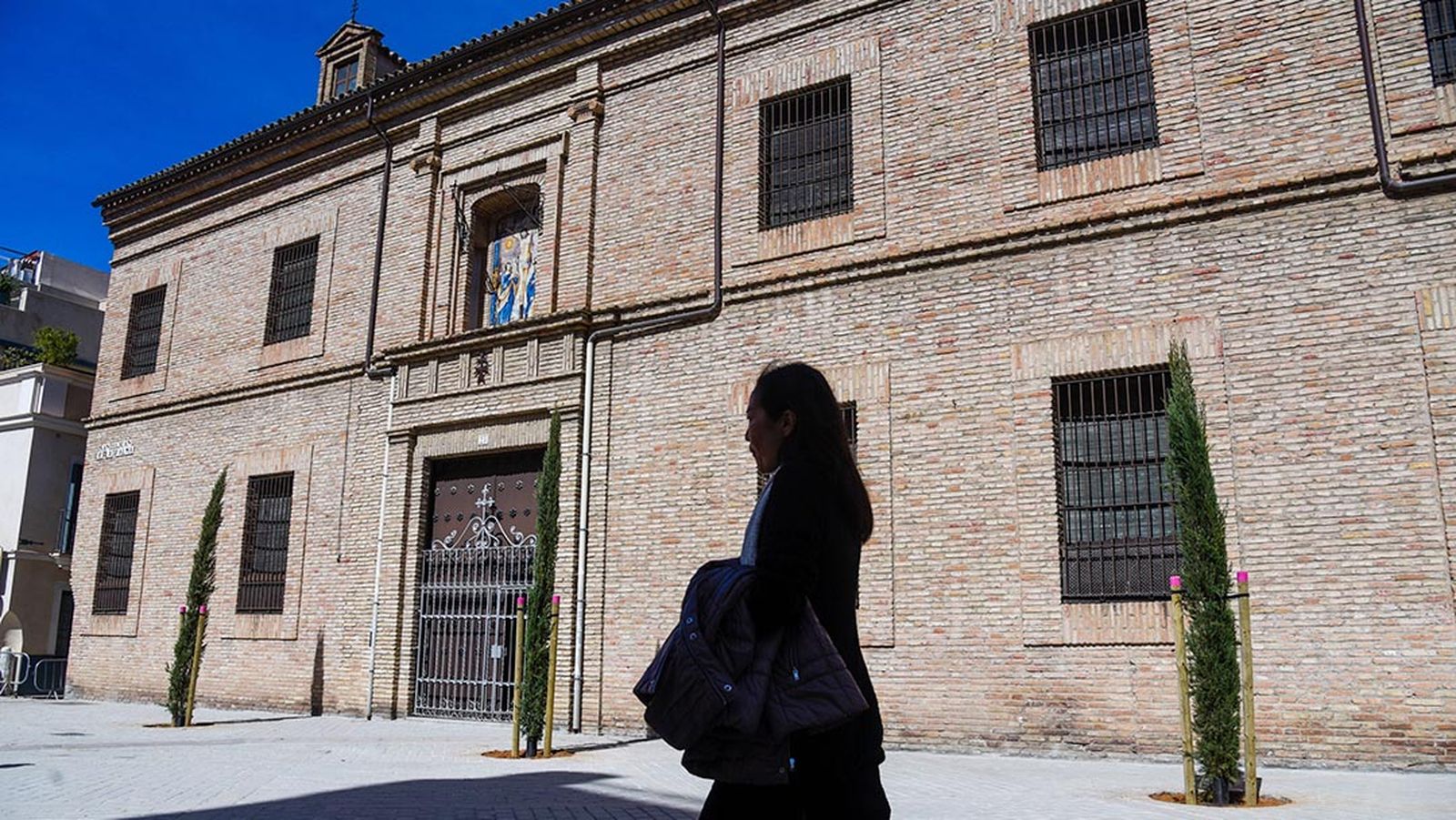 Cipreses delante del Covento del Espíritu Santo