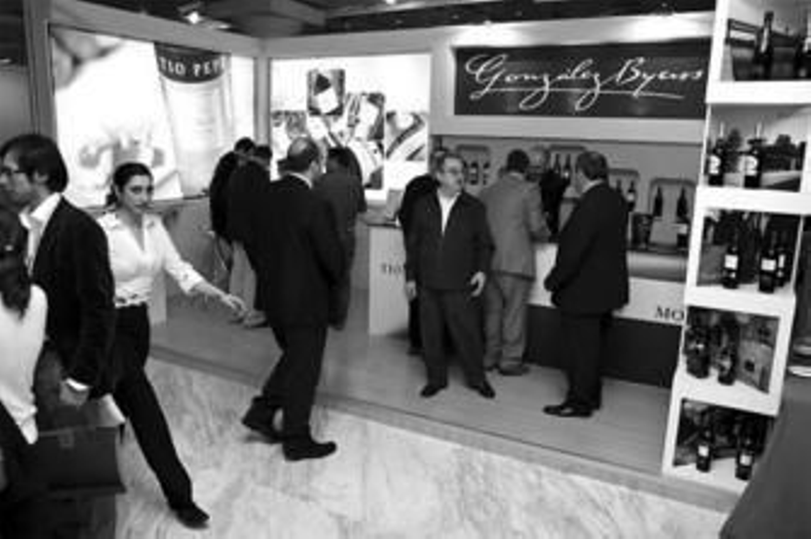 El brandy 'Cardenal Mendoza', con su novedosa presentación en forma de caviar.