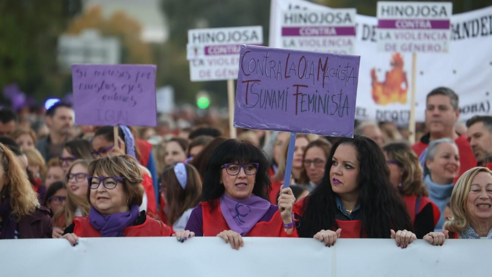 Cabecera de la manifestación. Cabecera de la manifestación.