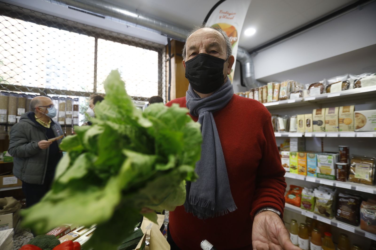 Alfonso Molina, en la tienda de Almocafre.