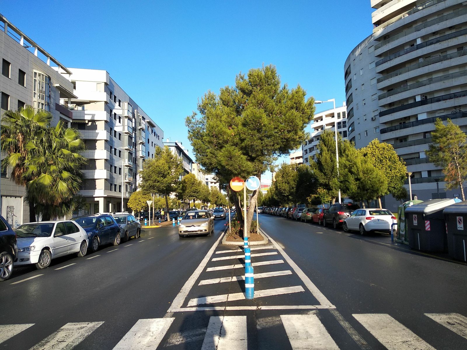 Calle Villa de Madrid, en la barriada de Pescacería.