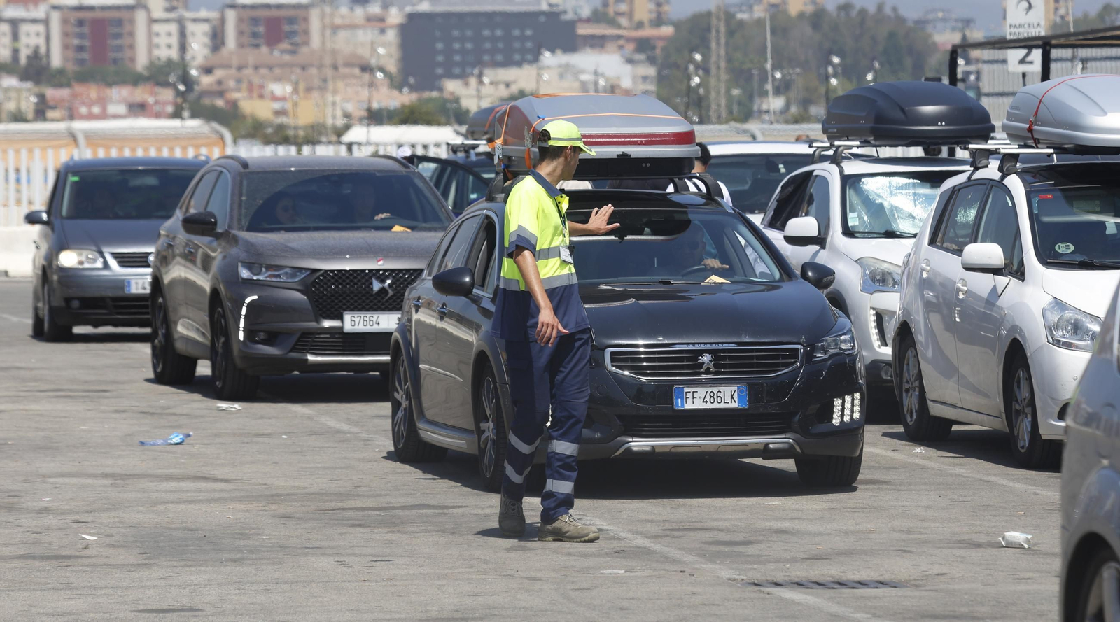 Las fotos del sábado más concurrido en la Operación paso del Estrecho en Algeciras