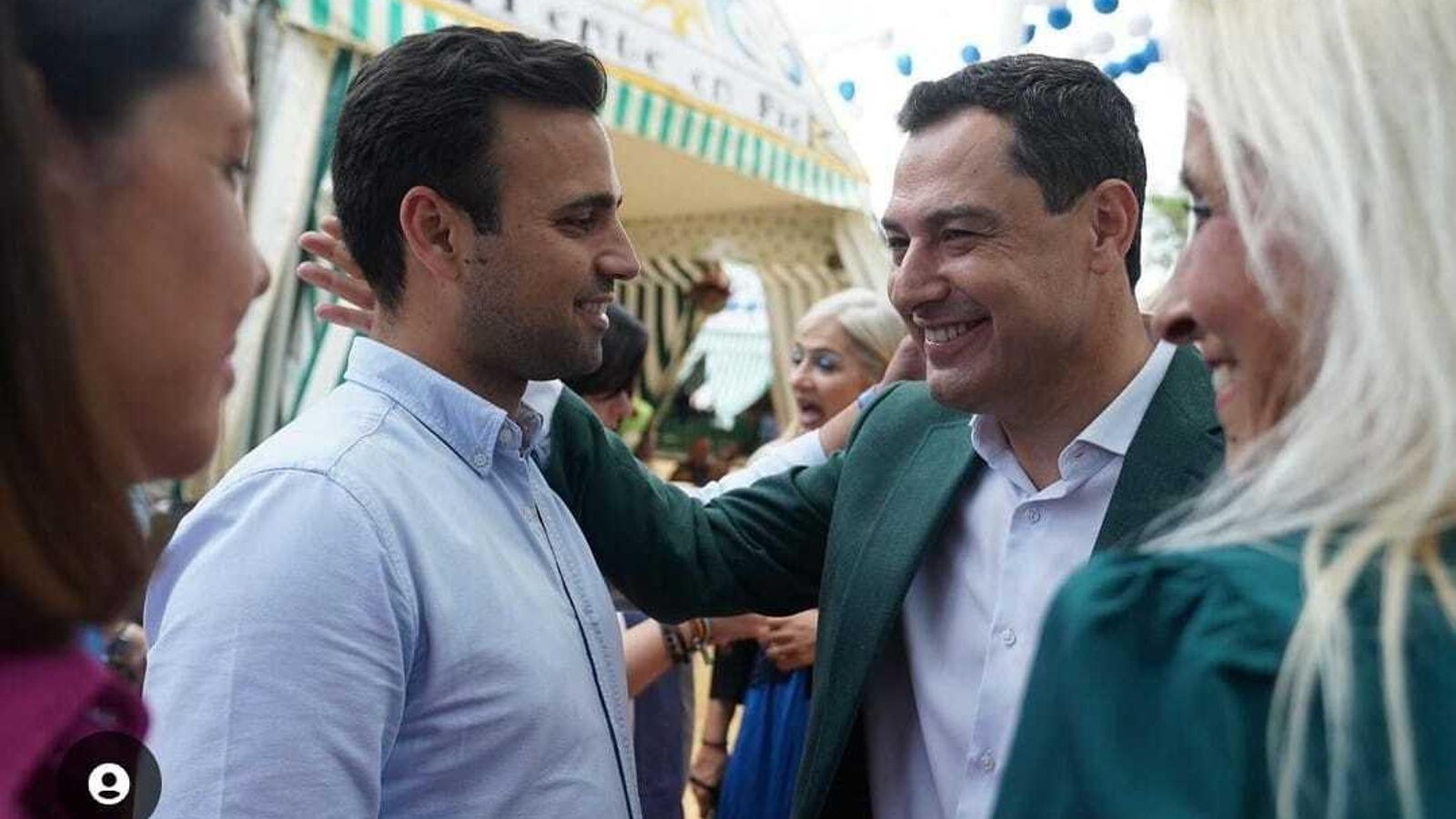 El hasta ahora presidente de NN. GG. del PP de Sevilla con el presidente Moreno.