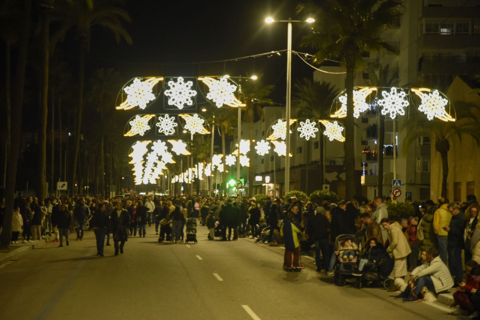 Fotos del espectáculo de Navidad con drones en La Línea