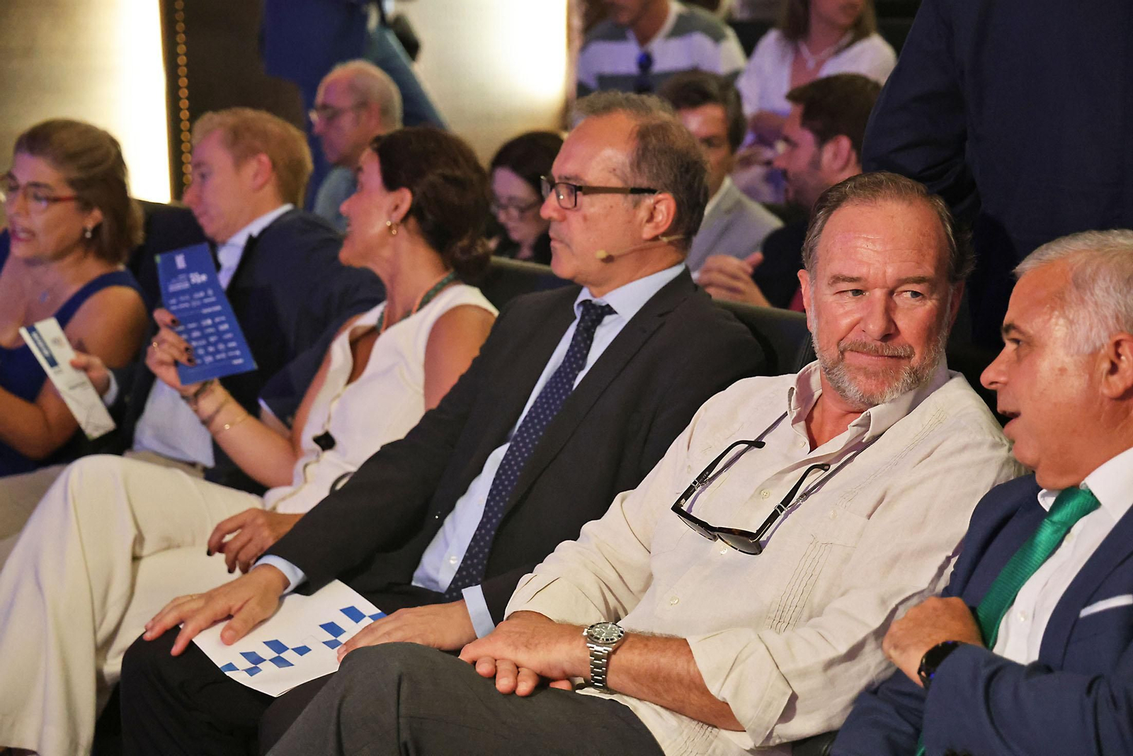 Imágenes de la presentación de la memoria anual de la Asociación de Industrias Químicas, Básicas y Energéticas de Huelva (Aiqbe)