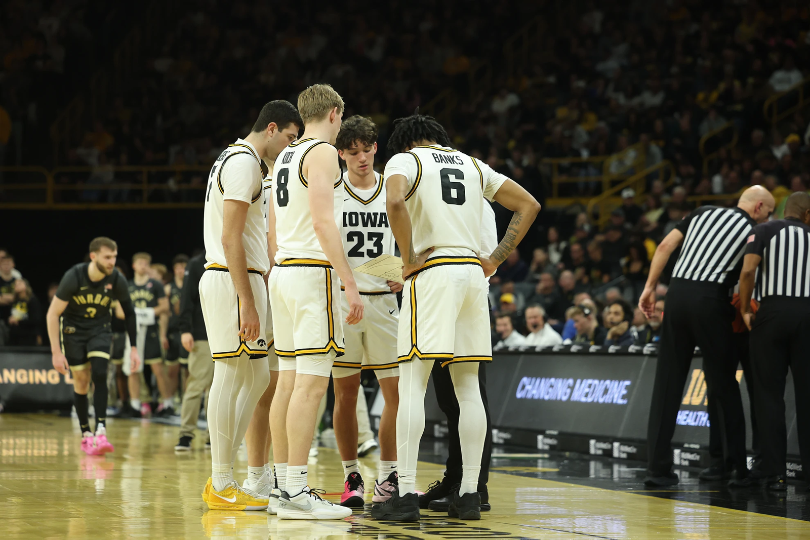 NCAA: Cara para Mario Saint-Supéry, cruz para Álvaro Folgueiras