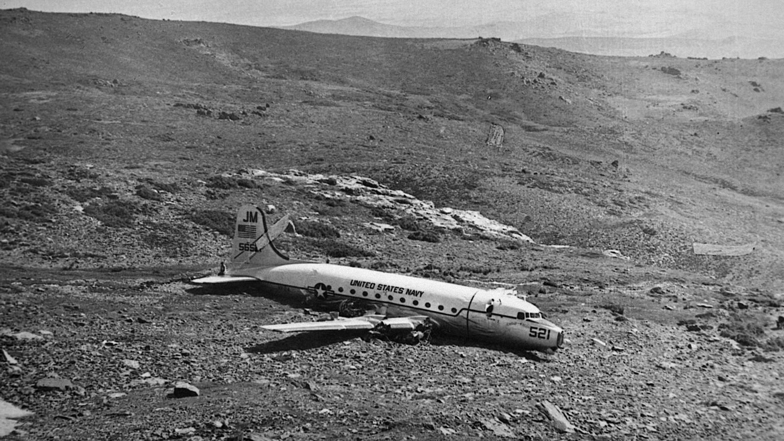 Restos del avión estadounidense siniestrado meses después