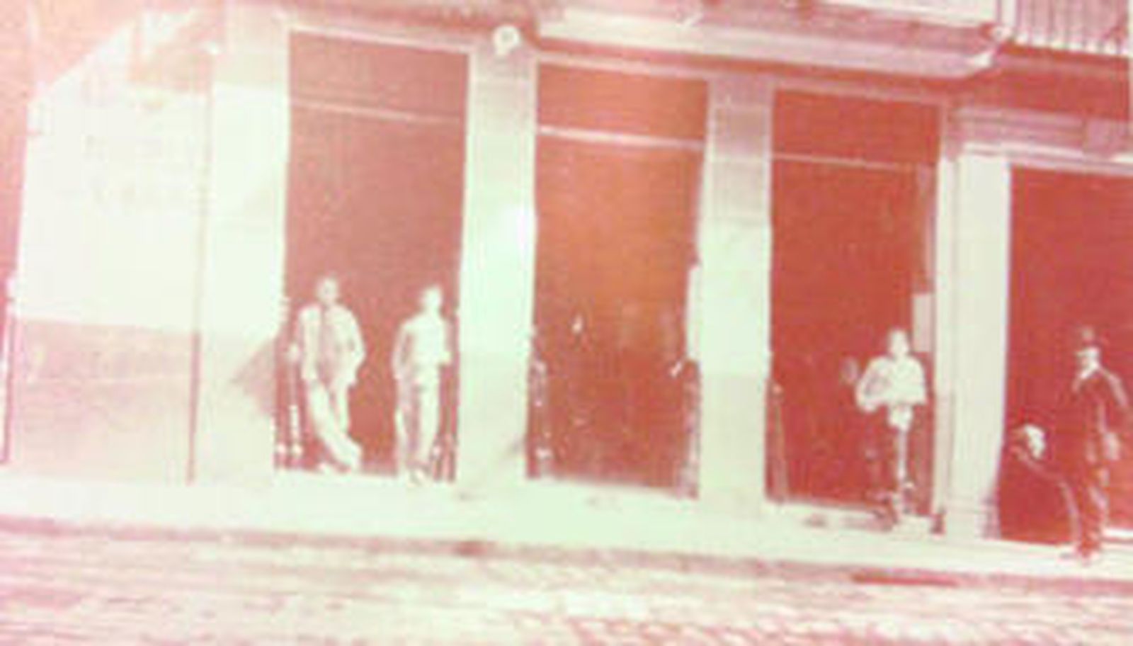 1. Personal en la tienda a principios