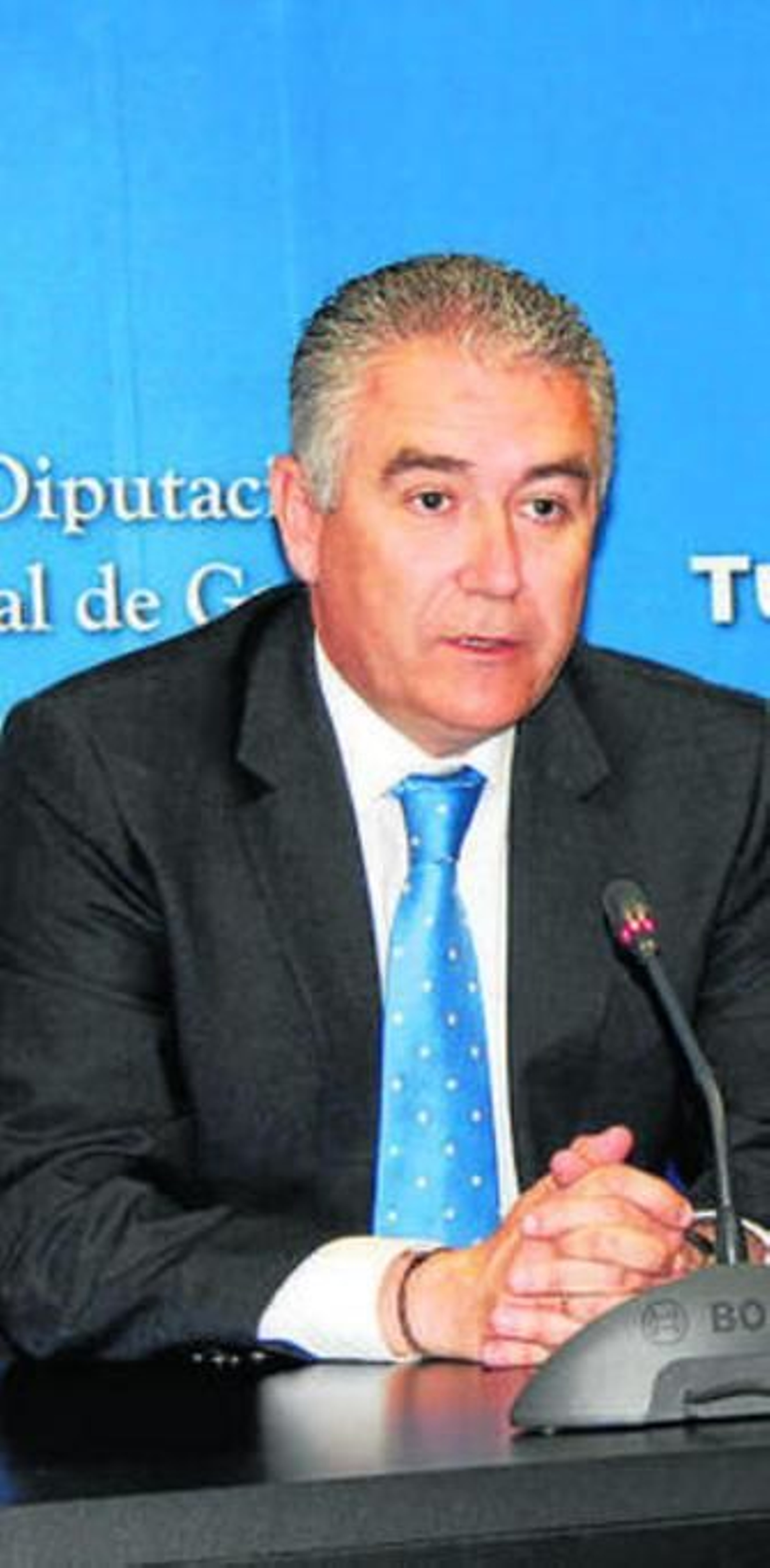 Manuel Muñoz.
