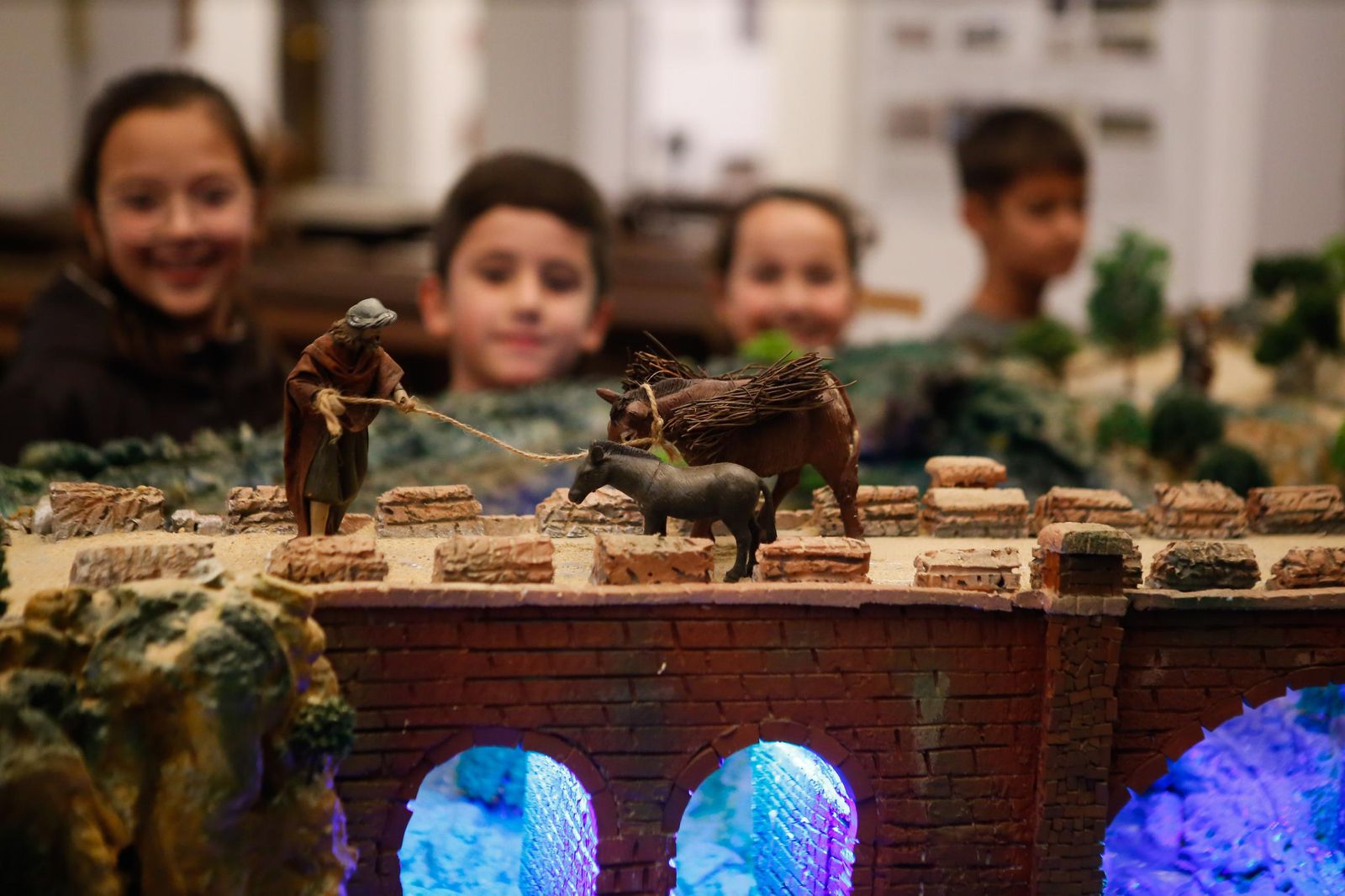 Fotos del belén inspirado en La Polvorilla de Los Barrios