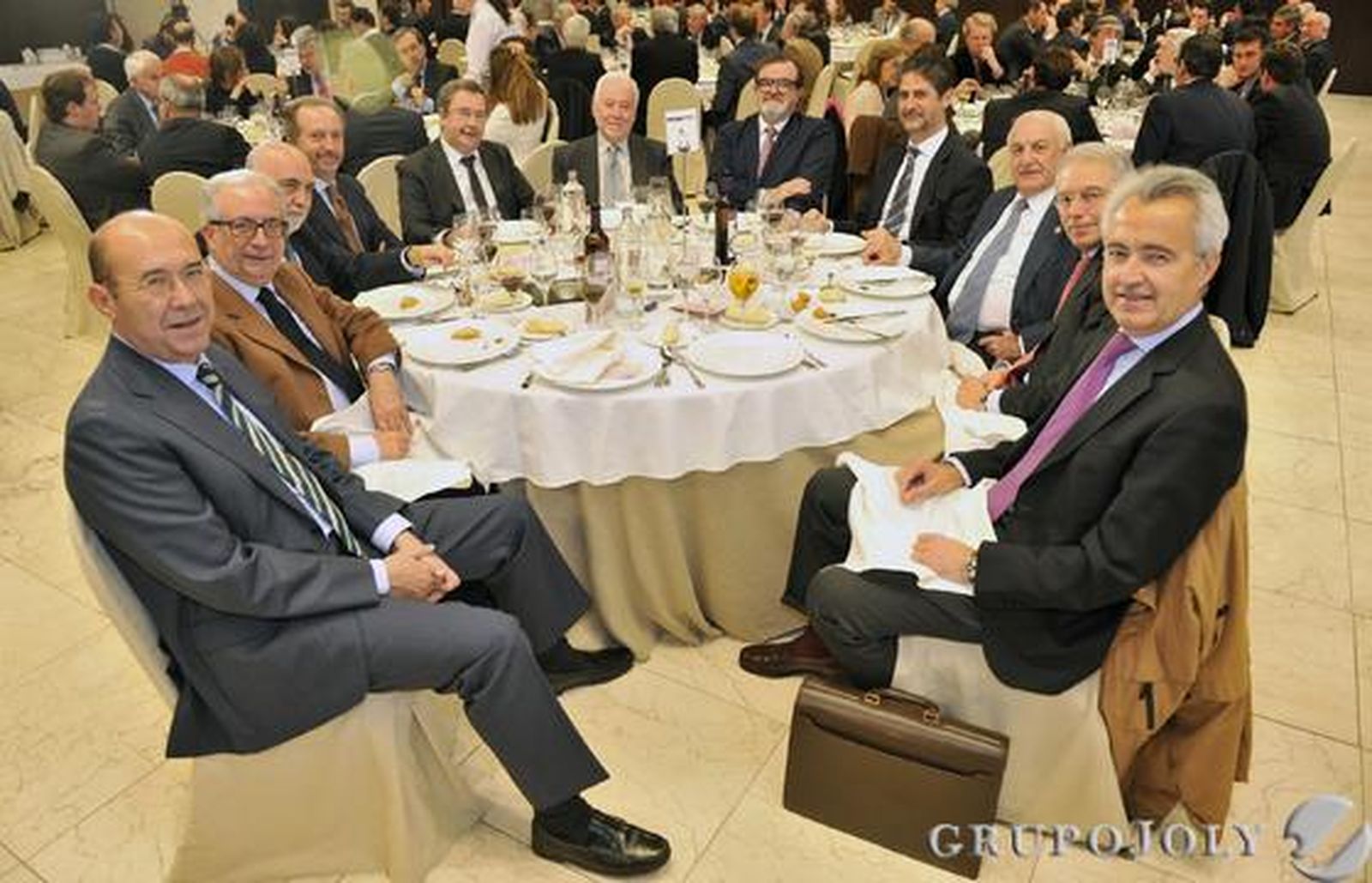 Francisco Ferraro, José Aguilar, Antonio Carrillo, Rodrigo Charlo, Ángel Gallego, Francisco Rodríguez, José Rodríguez de la Borbolla, Ángel Cañadilla, Juan Ramón Guillén, Miguel Ángel Pino y Pablo Gutiérrez-Alviz.

Foto: Manuel Gómez/Juan Carlos Vázquez