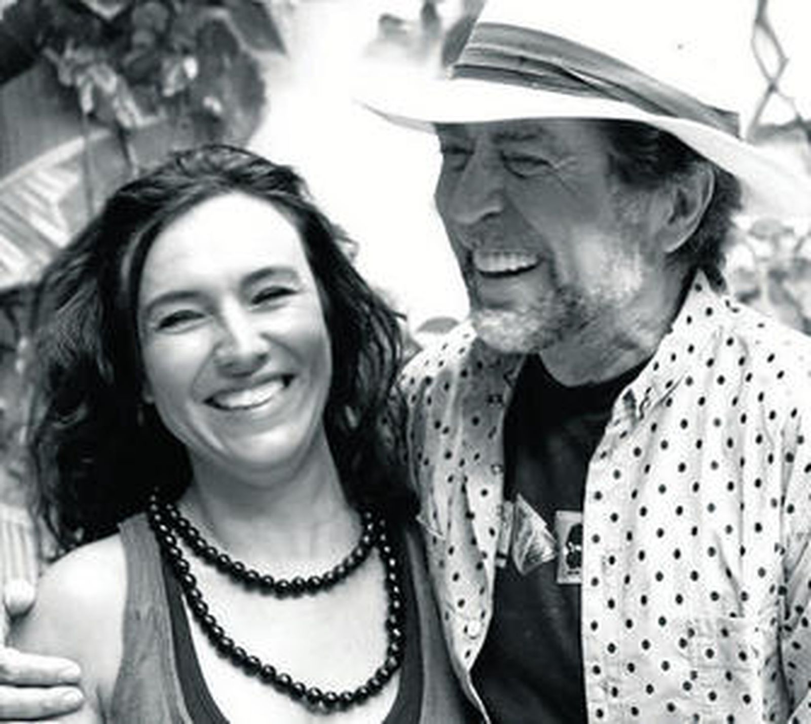 La cantante Inma Mora con el cantautor Joaquín Sabina.