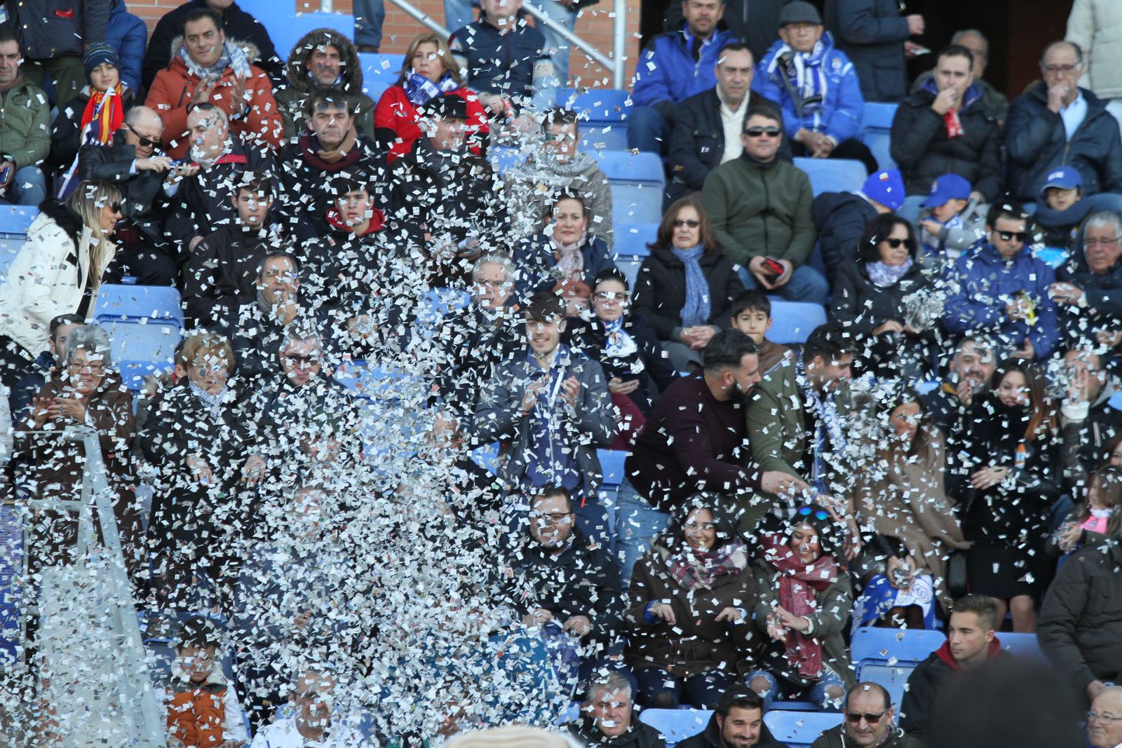 Imágenes del partido entre el Recreativo de Huelva y Jumilla