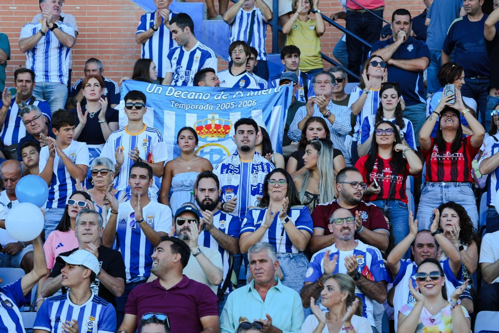 Búscate en las gradas del Nuevo Colombino durante el Recre-Puente Genil