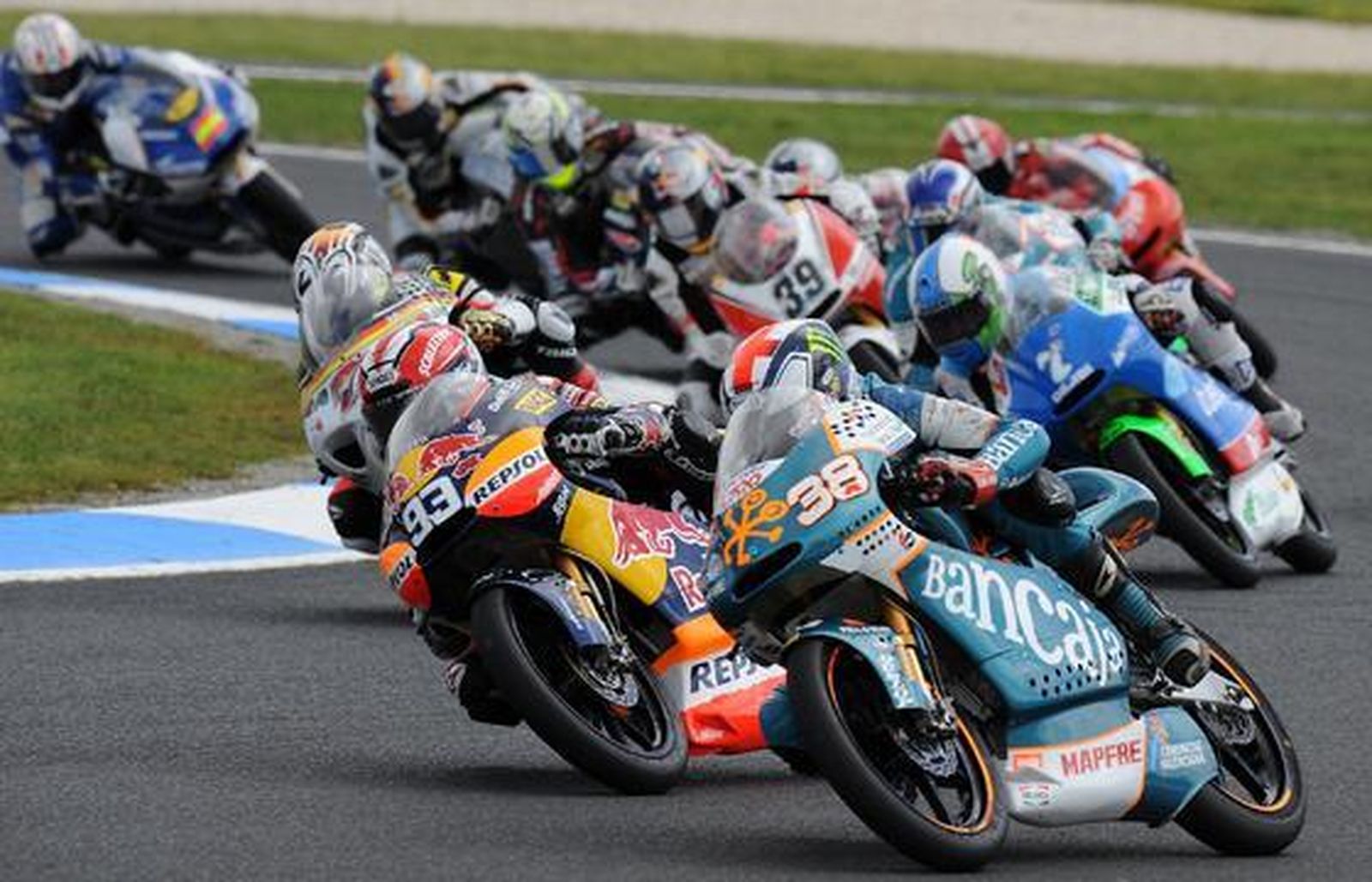 Marc Márquez suma en Australia su tercera victoria seguida y se afianza en el liderato.   Foto: EFE · AFP · Reuters