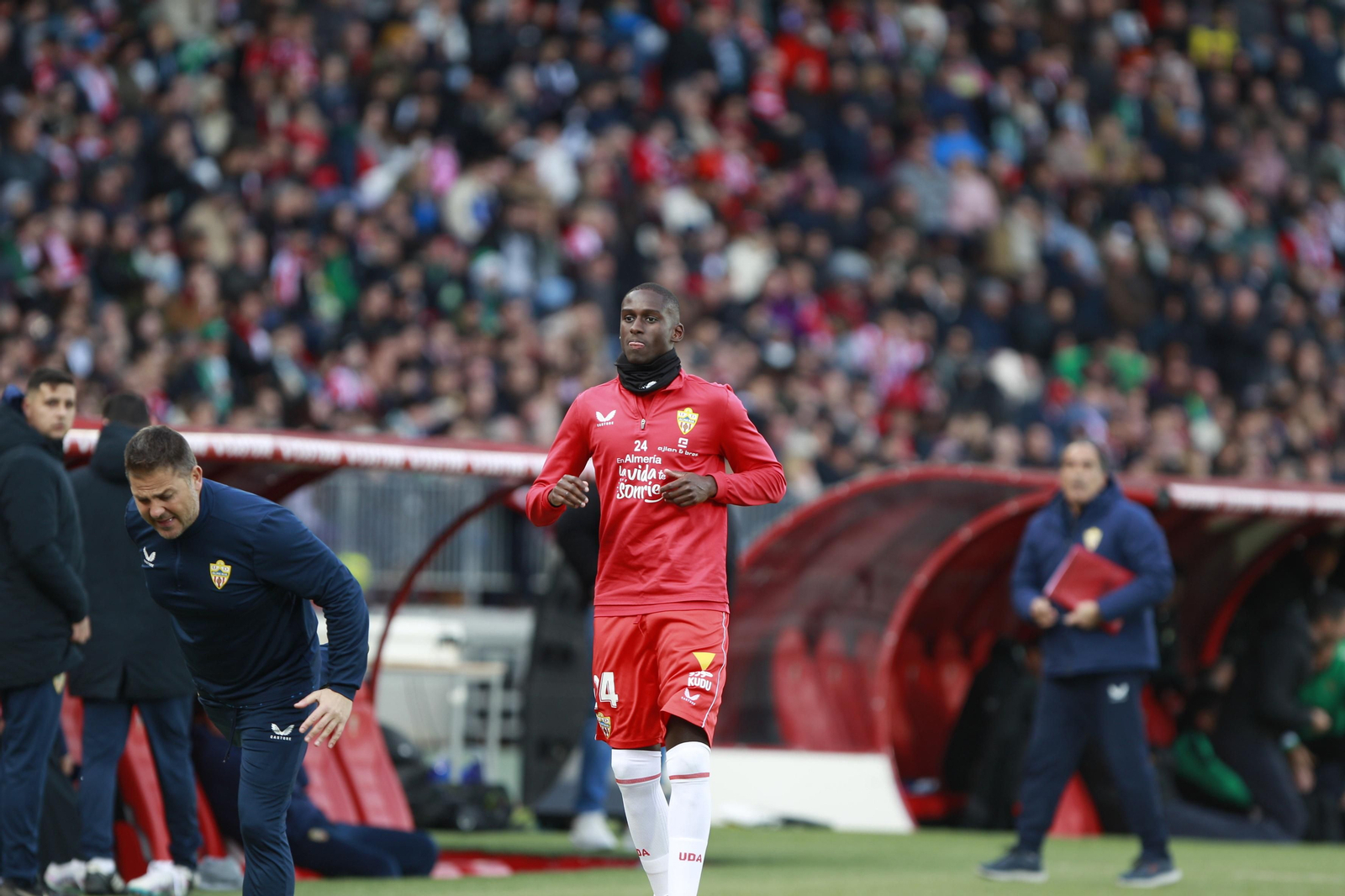 Imágenes del partido de fútbol U.D. Almería-Real Betis Balompié