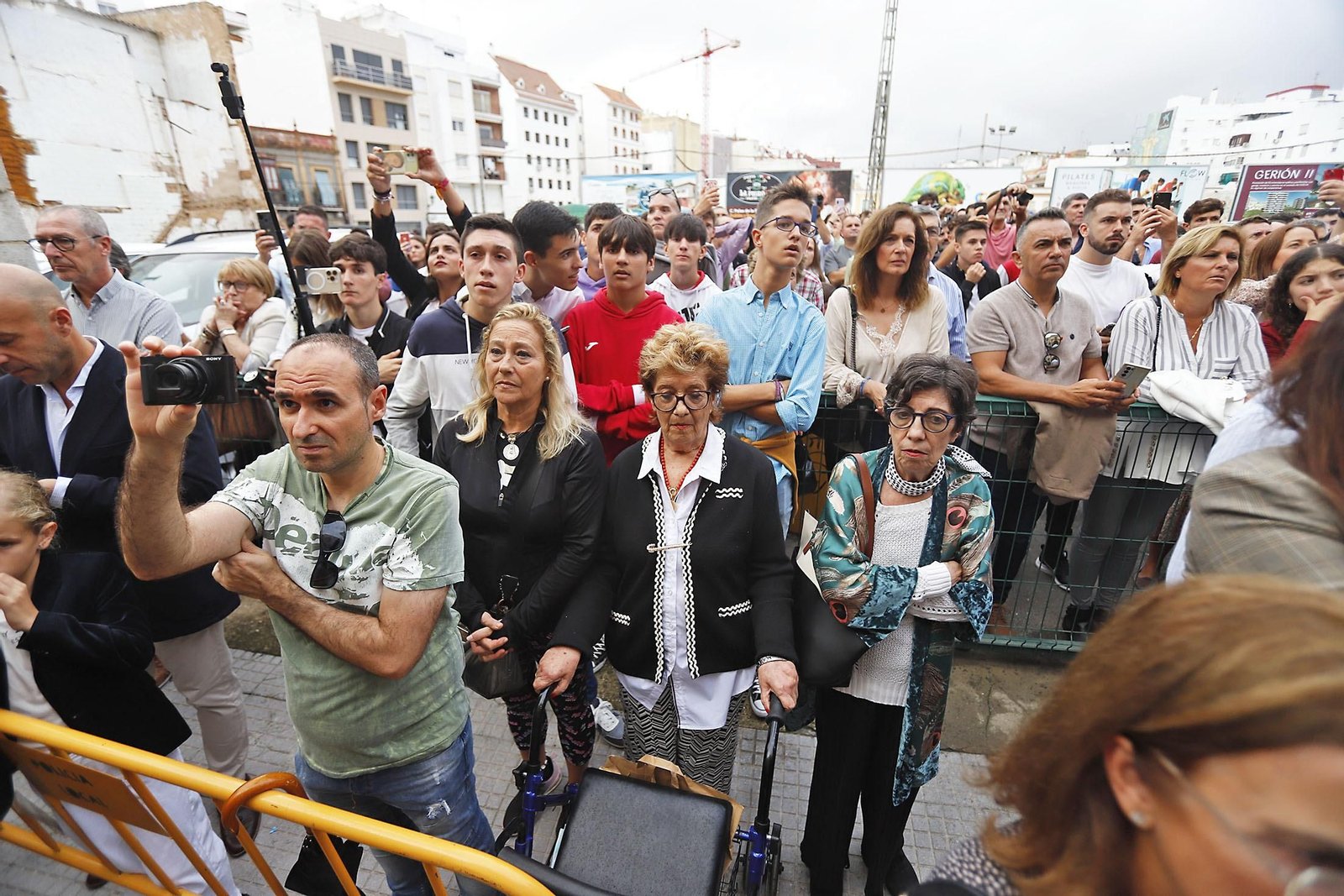 Imágenes de la salida extraordinaria de la Virgen del Rocío y Esperanza