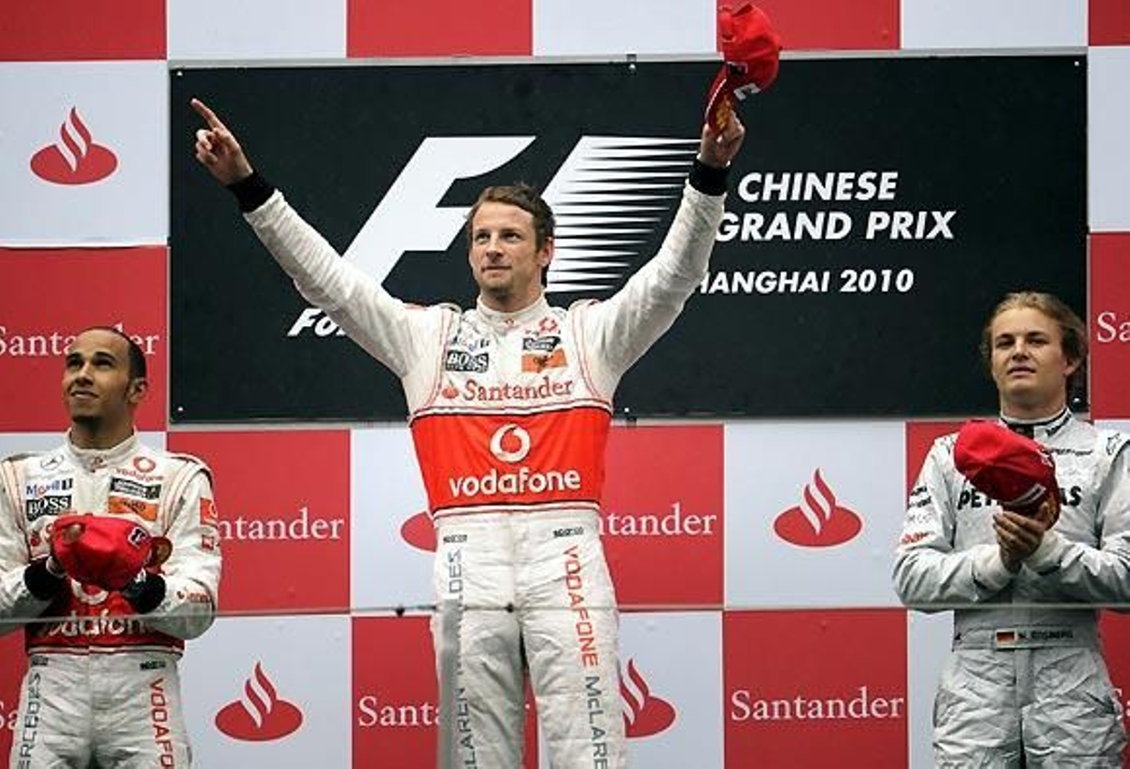 Doblete de McLaren y cambio de líder en China