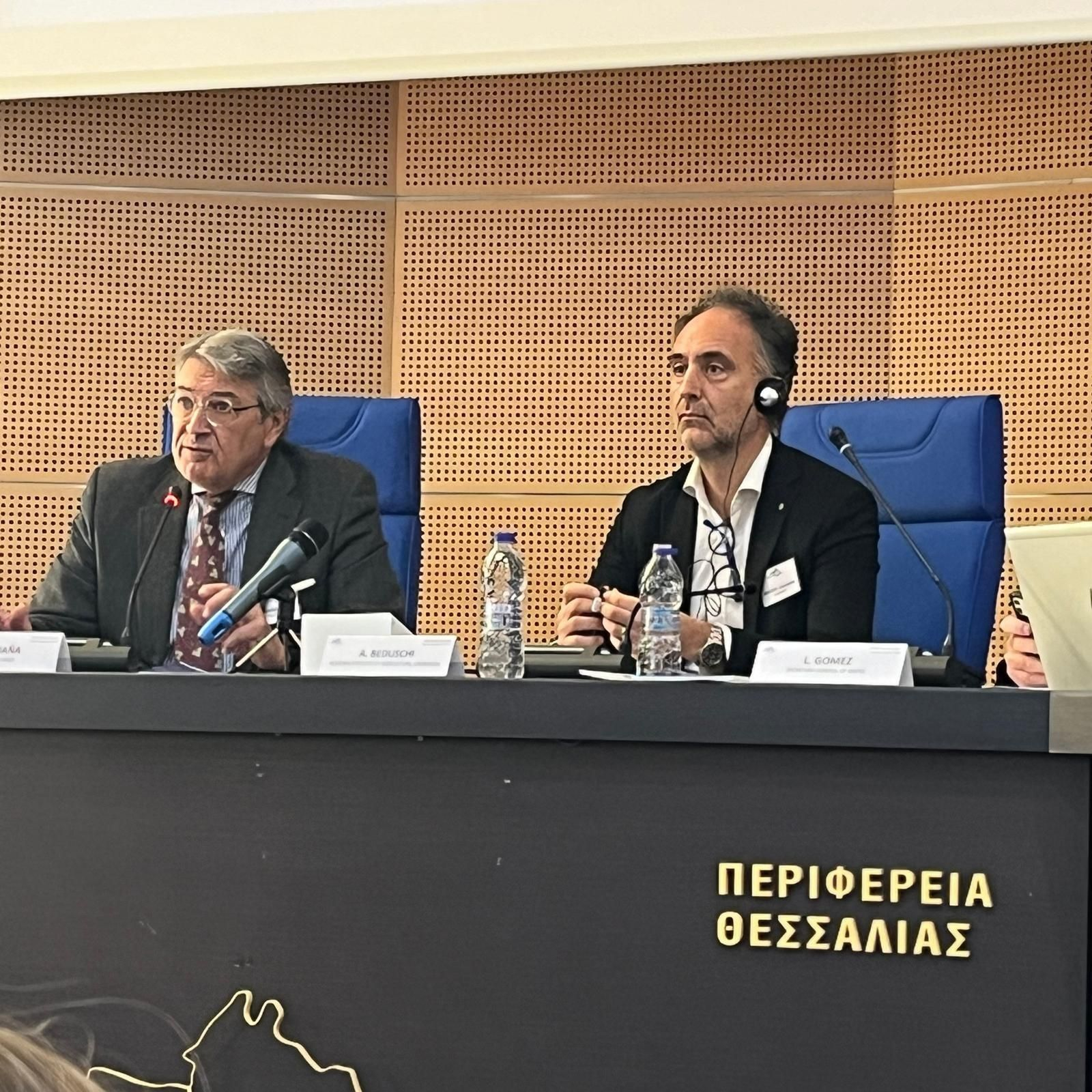 El presidente de la CADO junto al representante del Valle del Loira, durante la asamblea general celebrada en Grecia. El presidente de la CADO junto al representante del Valle del Loira, durante la asamblea general celebrada en Grecia.