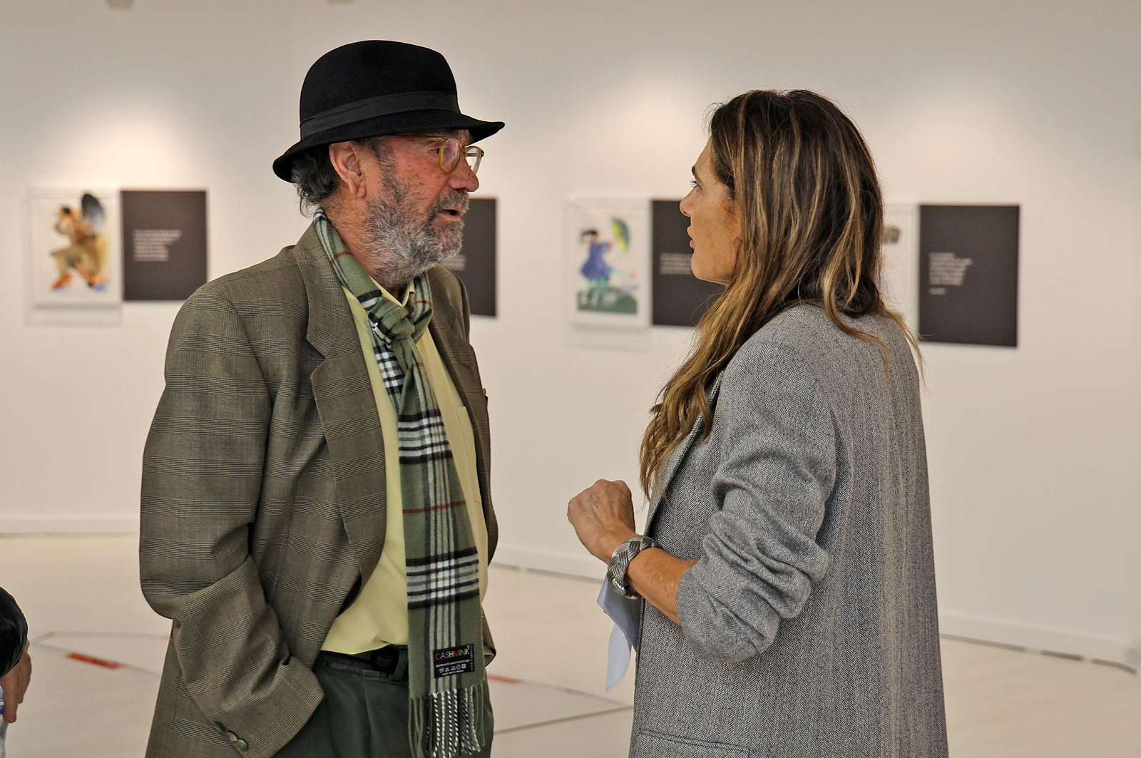 Imágenes de la exposición de Juan Carlos Castro Crespo 'Un día de noviembre'