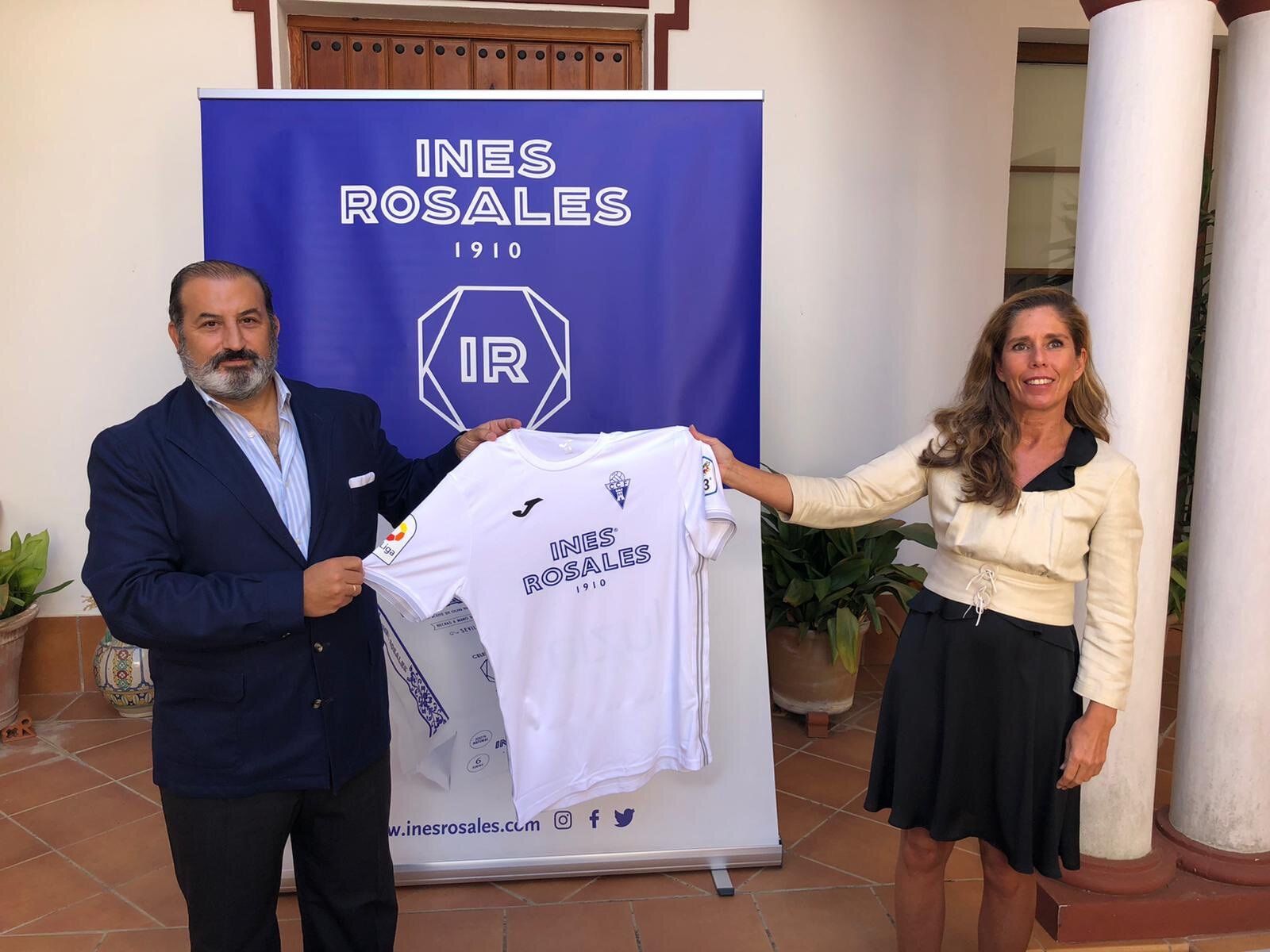 Ginés López Cirera, presidente del Castilleja CF, en la presentación de su sponsor oficial para la presente temporada.