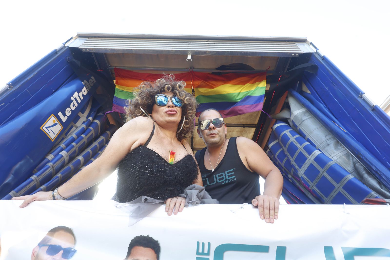 Las imágenes de la cabalgata del orgullo en Sevilla  2022