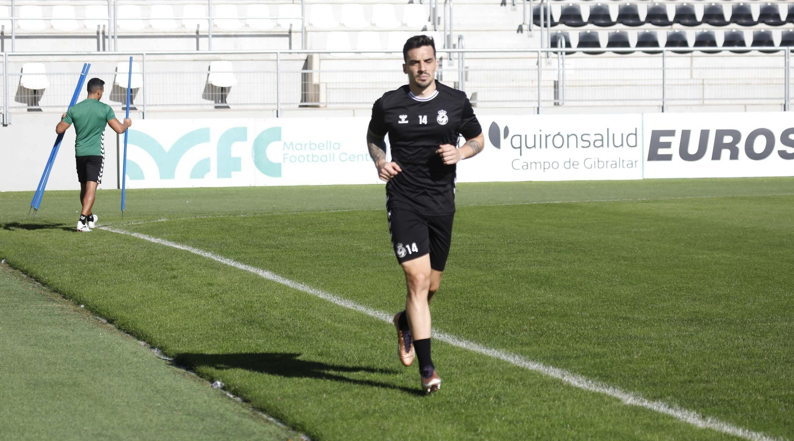 Las fotos del primer entrenamiento de Fran Tena con la Balona en La Línea