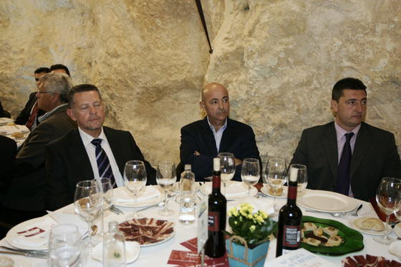 Juan Manuel (Torreluz), Ginés González (Hortisol) y José María Tejera (Construcciones Tejera)

Foto: Javier Alonso