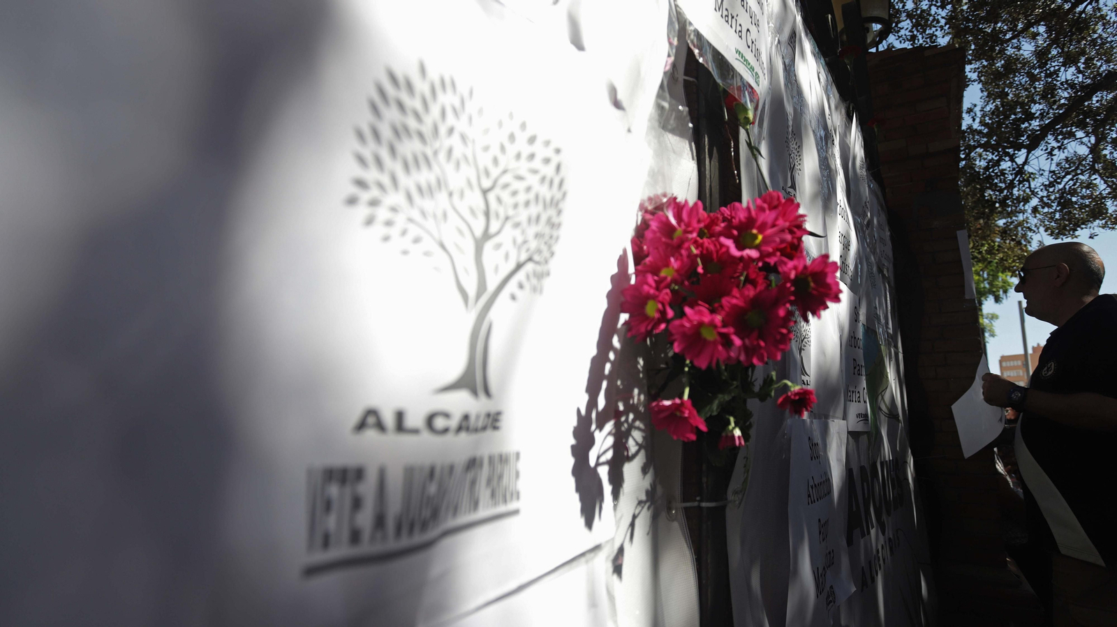 Fotos de las protestas contra la tala de árboles en el Parque María Cristina de Algeciras