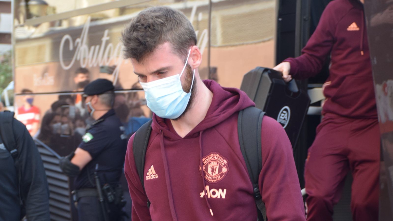 Fotos: así ha sido la llegada del Manchester United a Granada