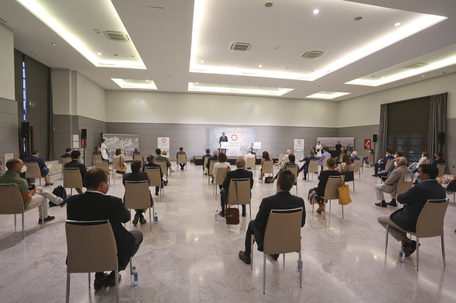 Fotos del Foro Joly con el economista José Carlos Díez