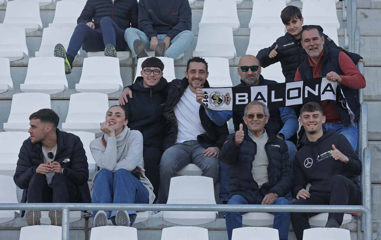 Búscate en el Ciudad de La Línea durante el Balona - Xerez DFC de Segunda Federación