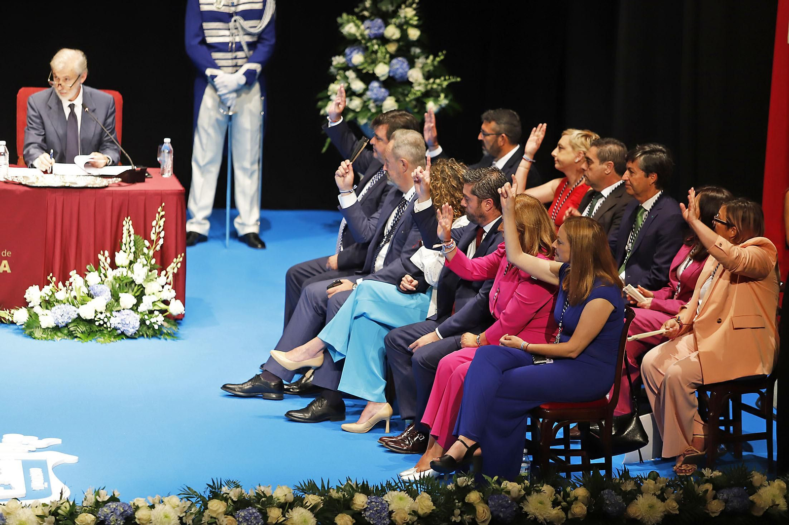 Imágenes de la toma de posesión de Pilar Miranda como alcaldesa de Huelva