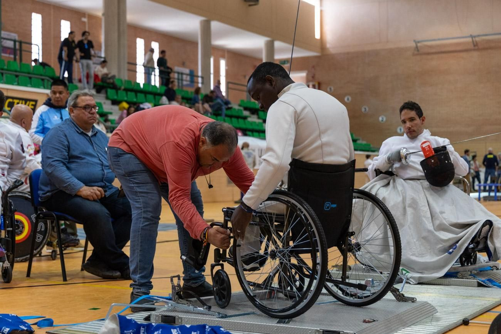En imágenes: inclusión y espectáculo deportivo en la X Torneo de Esgrima Ciudad de Jaén
