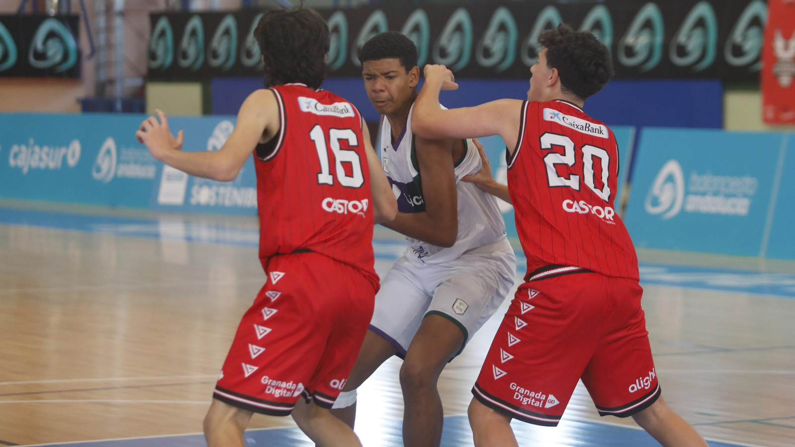 Las fotos de las semifinales del Cadeba infantil masculino de La Línea