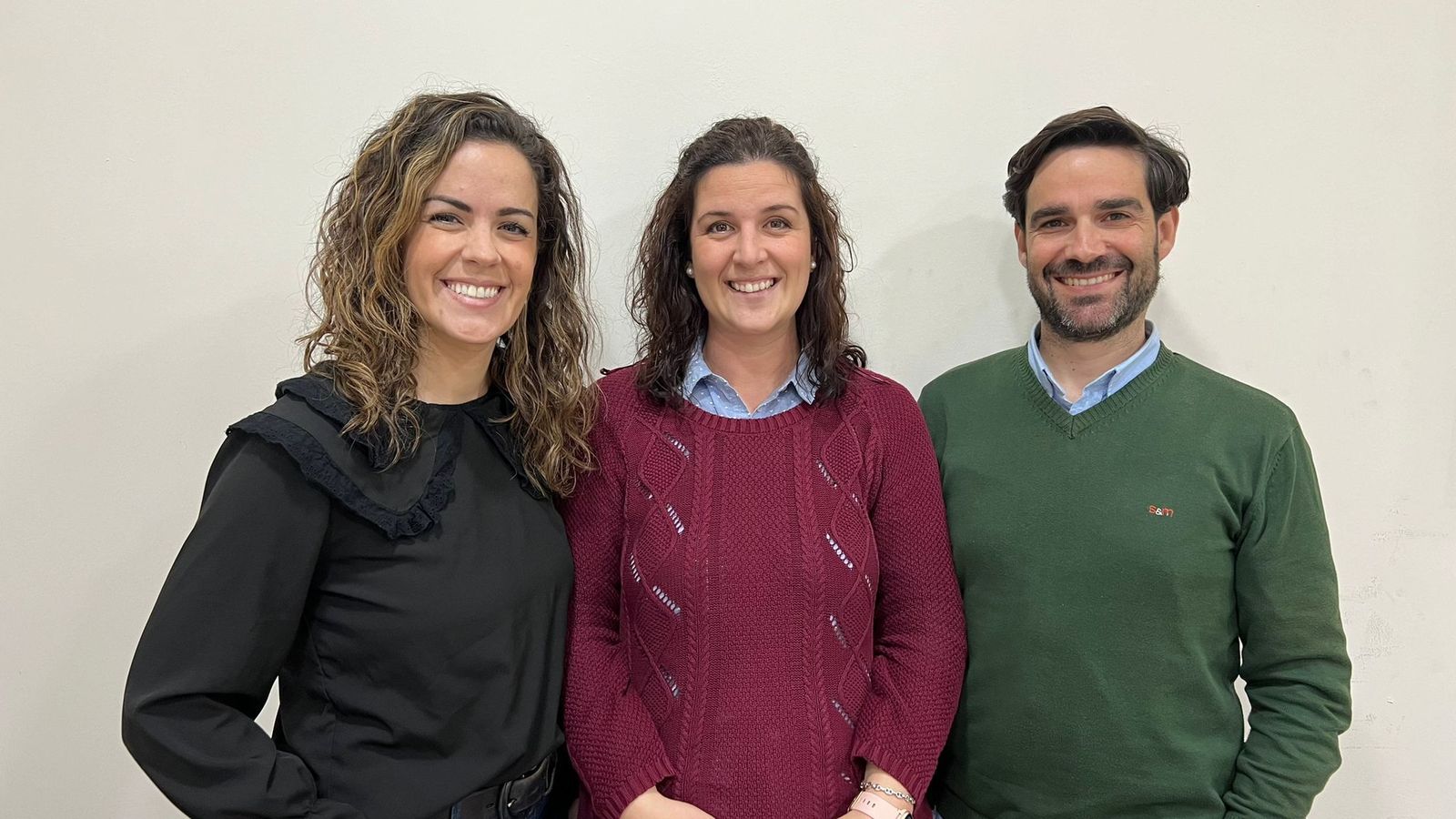 Profesores de Salesianos Cádiz, autores de un libro infantil sobre autismo.