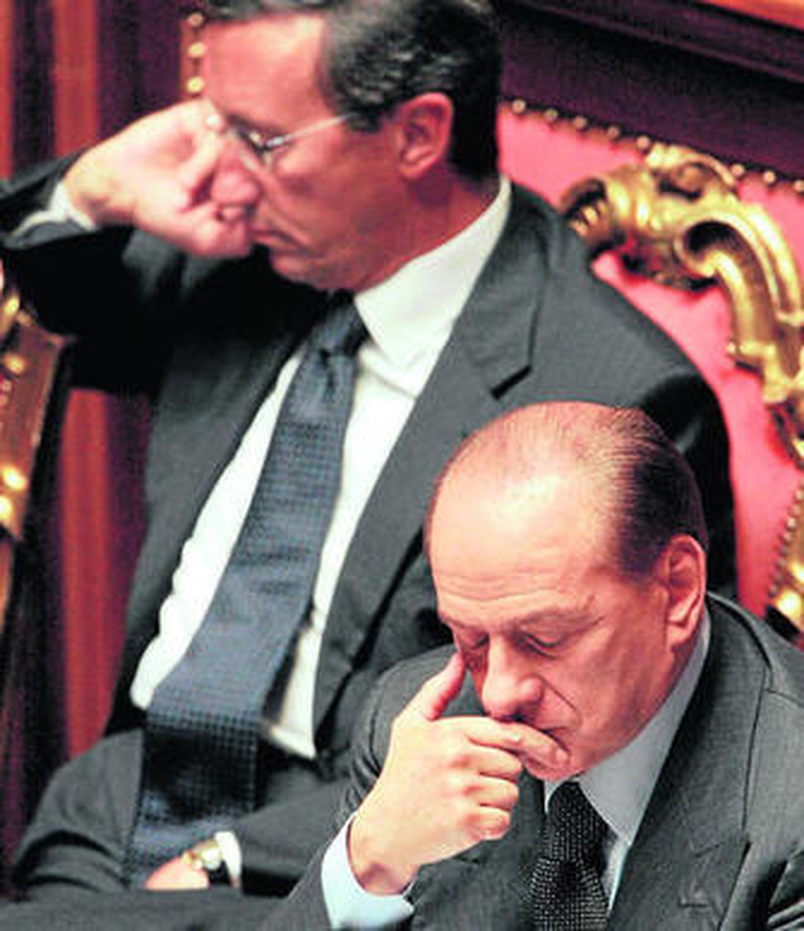 Berlusconi y Fini, juntos durante una comparecencia en el Congreso italiano.