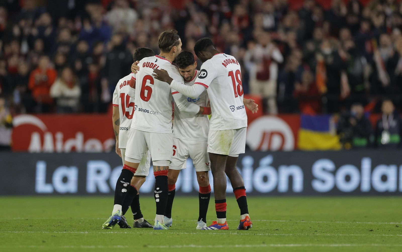 La despedida de Jesús Navas en imágenes