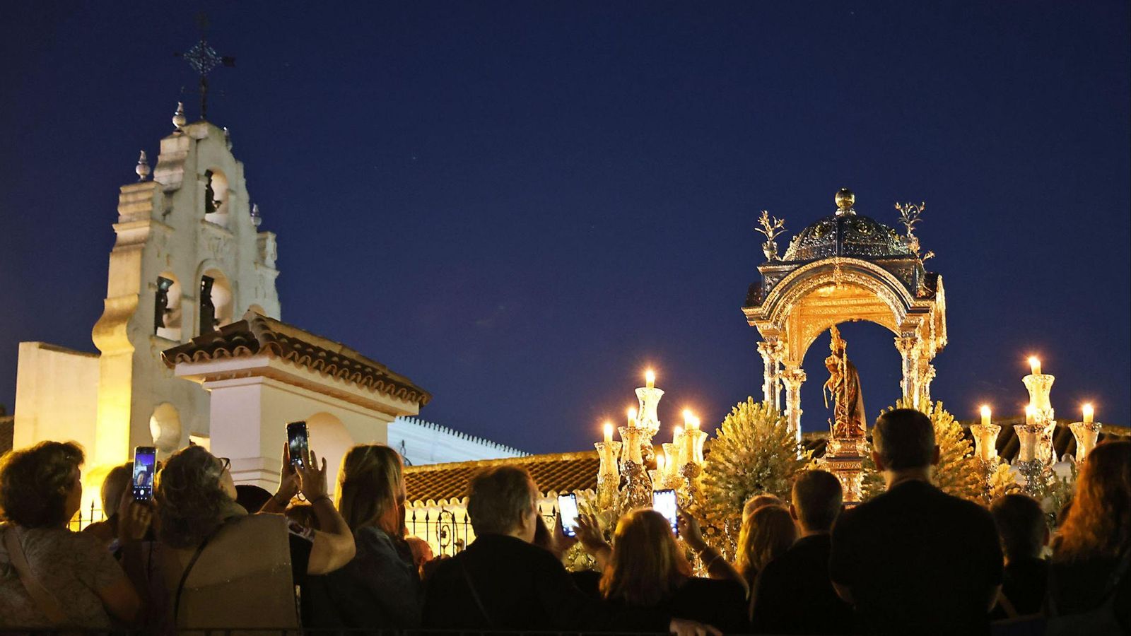 Bajada de la Virgen de la Cinta hasta la Santa Iglesia Catedral de Huelva