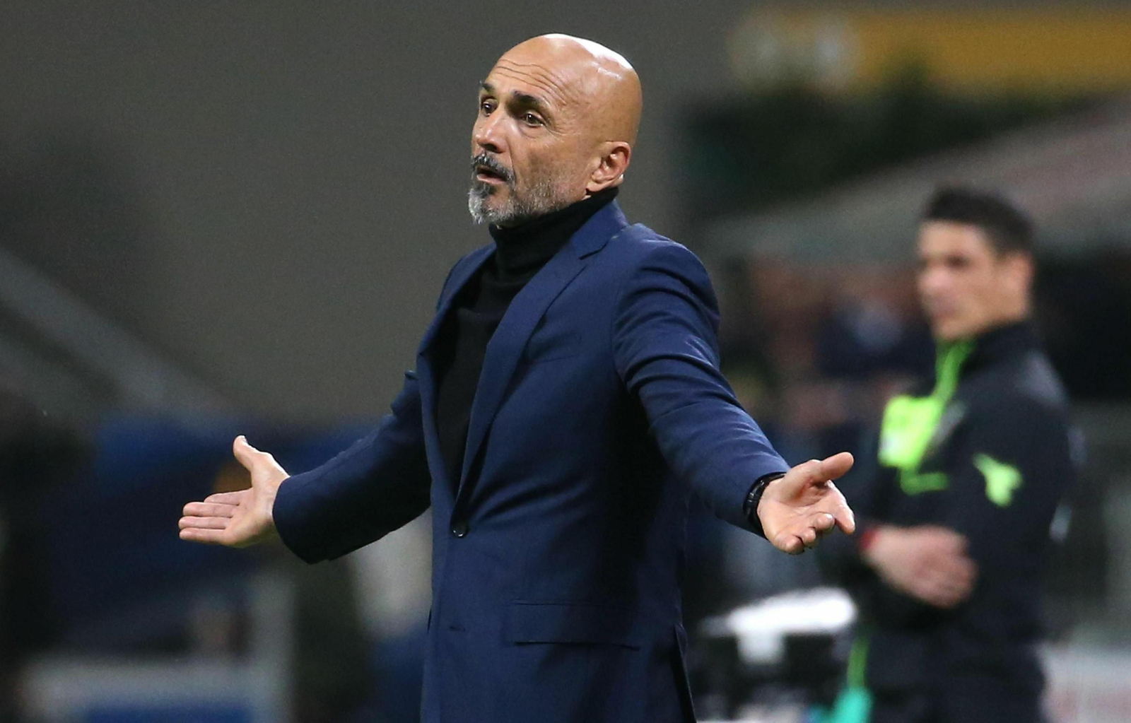 Spalletti gesticula durante un partido del Inter.