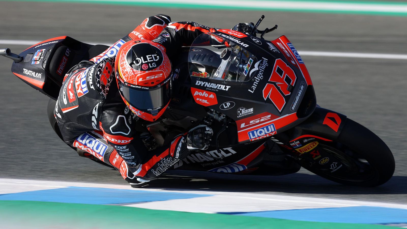 Imágenes de los entrenamientos de Moto2 del sábado en el Gran Premio de España en el Circuito de Jerez - Ángel Nieto