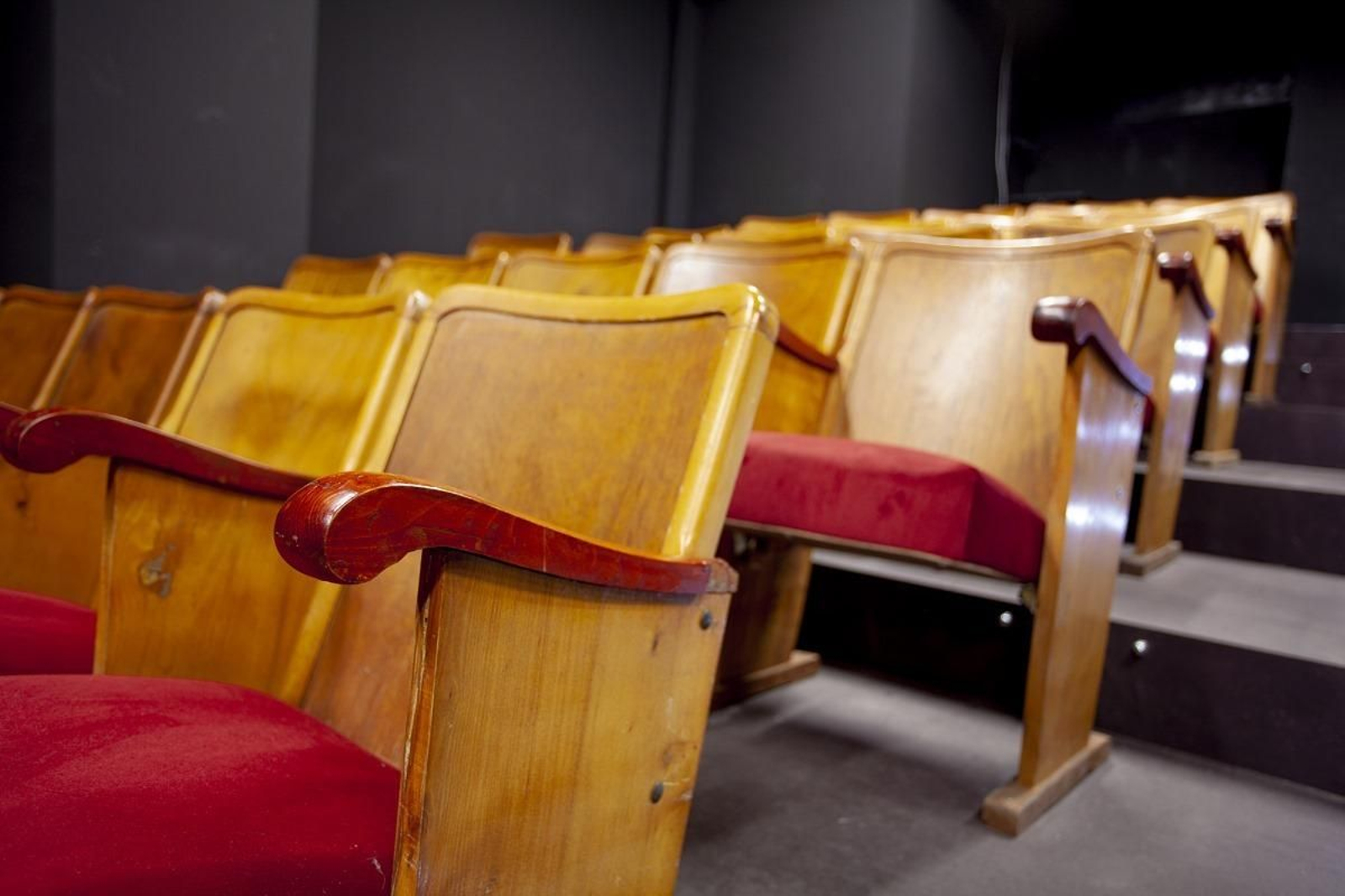Estas butacas francesas, en una foto de Rafael Pasadas, han vivido grandes hitos de la historia.