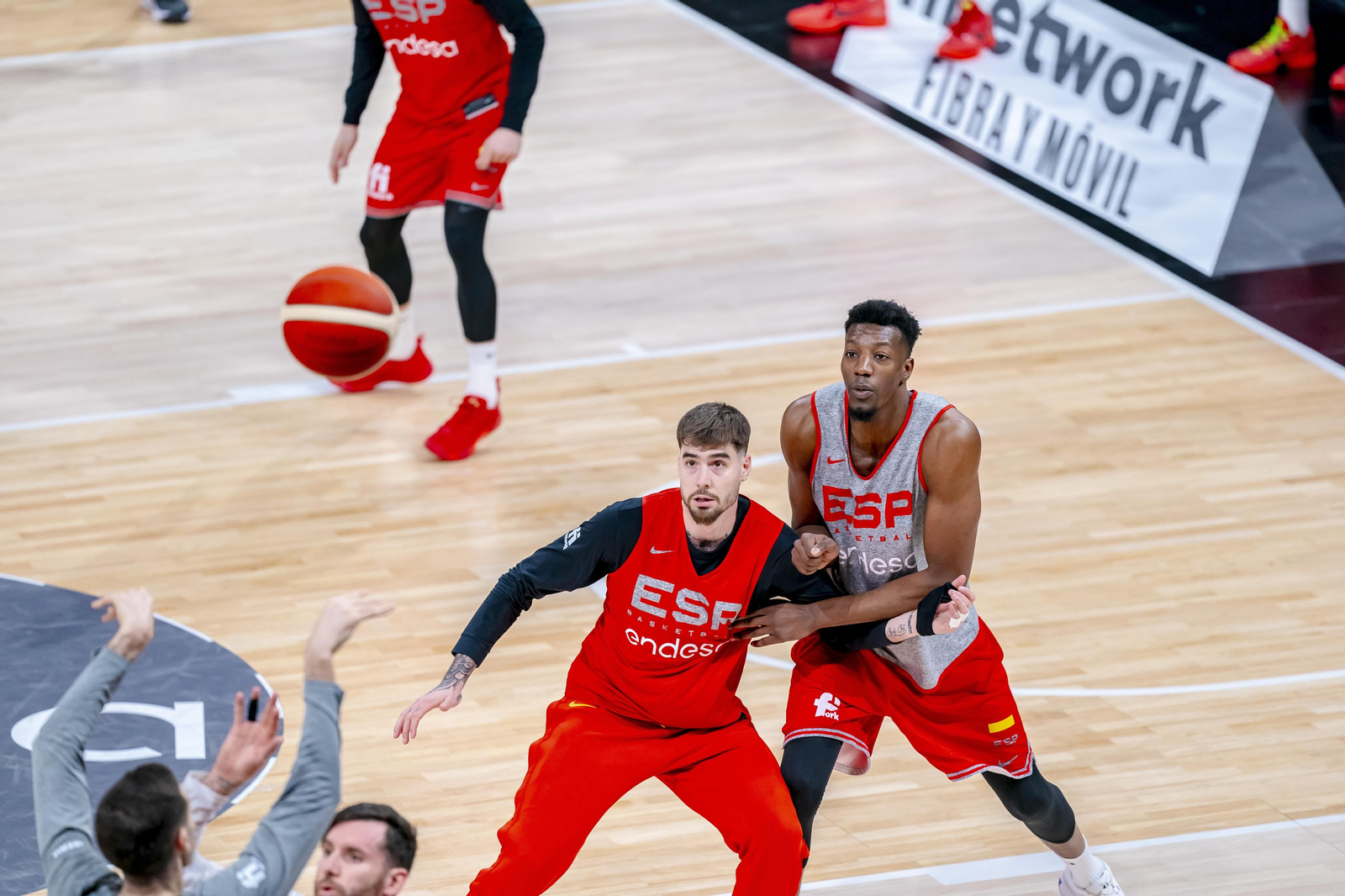 La España de Alberto Díaz, Yankuba Sima y Saint-Supéry sigue trabajando en Zaragoza