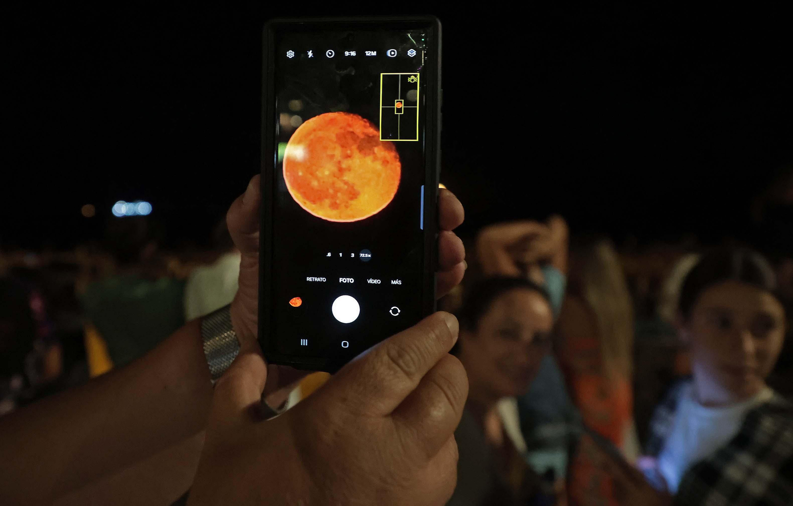 Fotos de la noche de San Juan en la playa de Getares