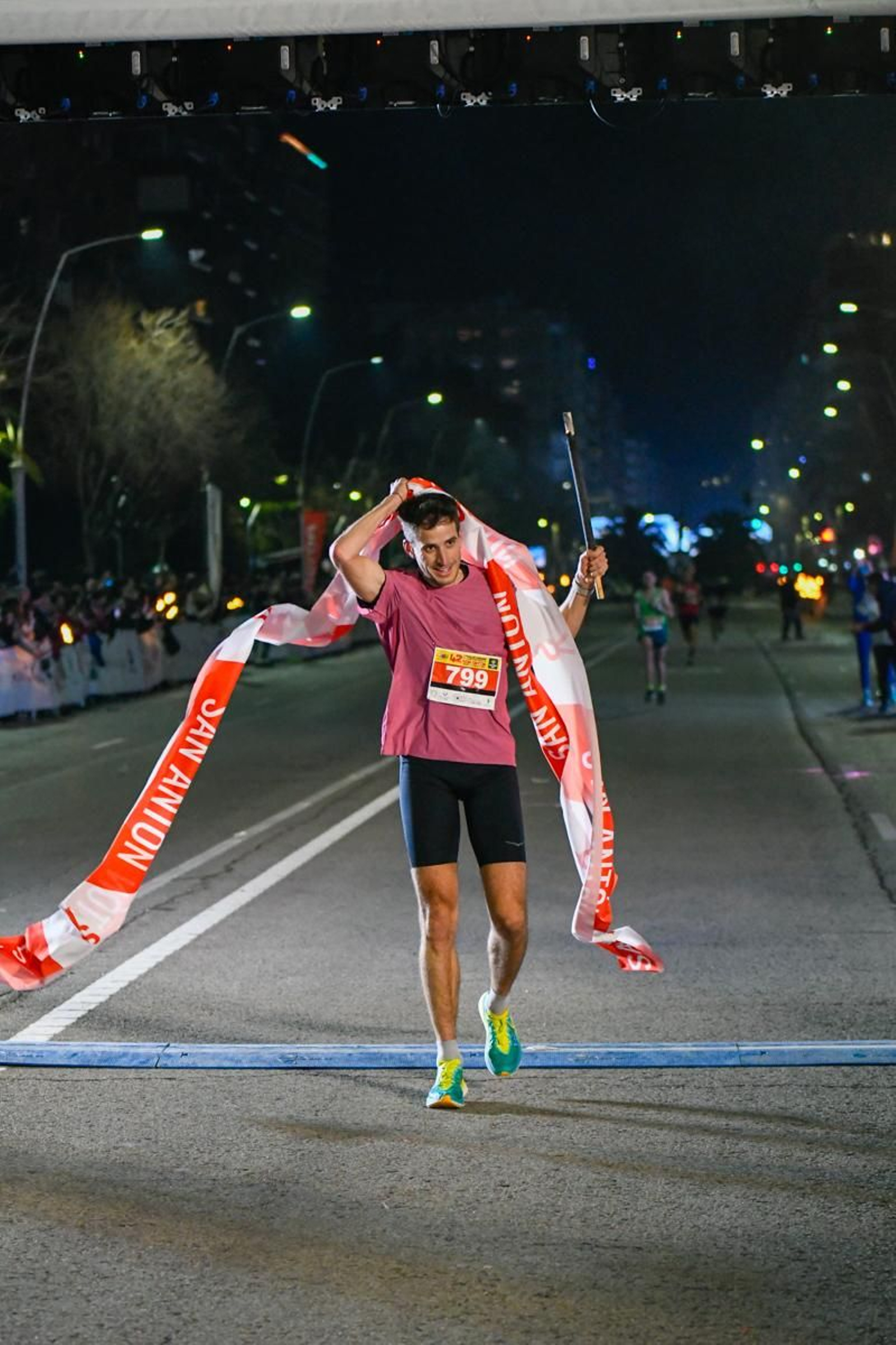 En imágenes: búscate en tu llegada a meta de la Carrera de San Antón 2025 (1)